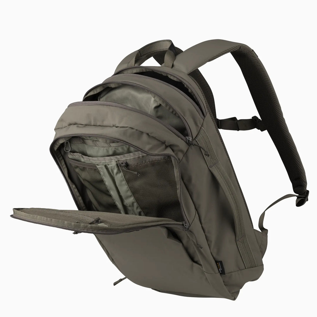 backpacker laptop tomtoc Navigator-T71 Backpack (24L) Perfect for commuting Travelpro Maxlite Laptop Backpack -